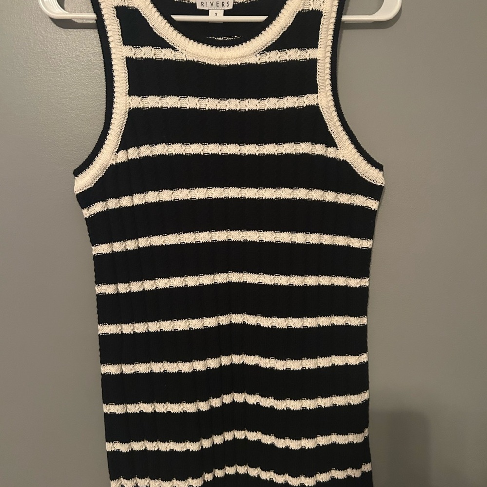 Joan Rivers Black and White Striped Crew Neck Sweater - Picture 7 of 8